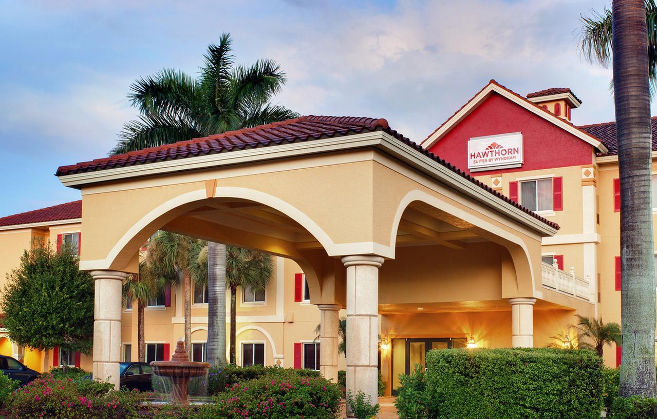 Hawthorn Extended Stay By Wyndham North Naples Eksteriør bilde