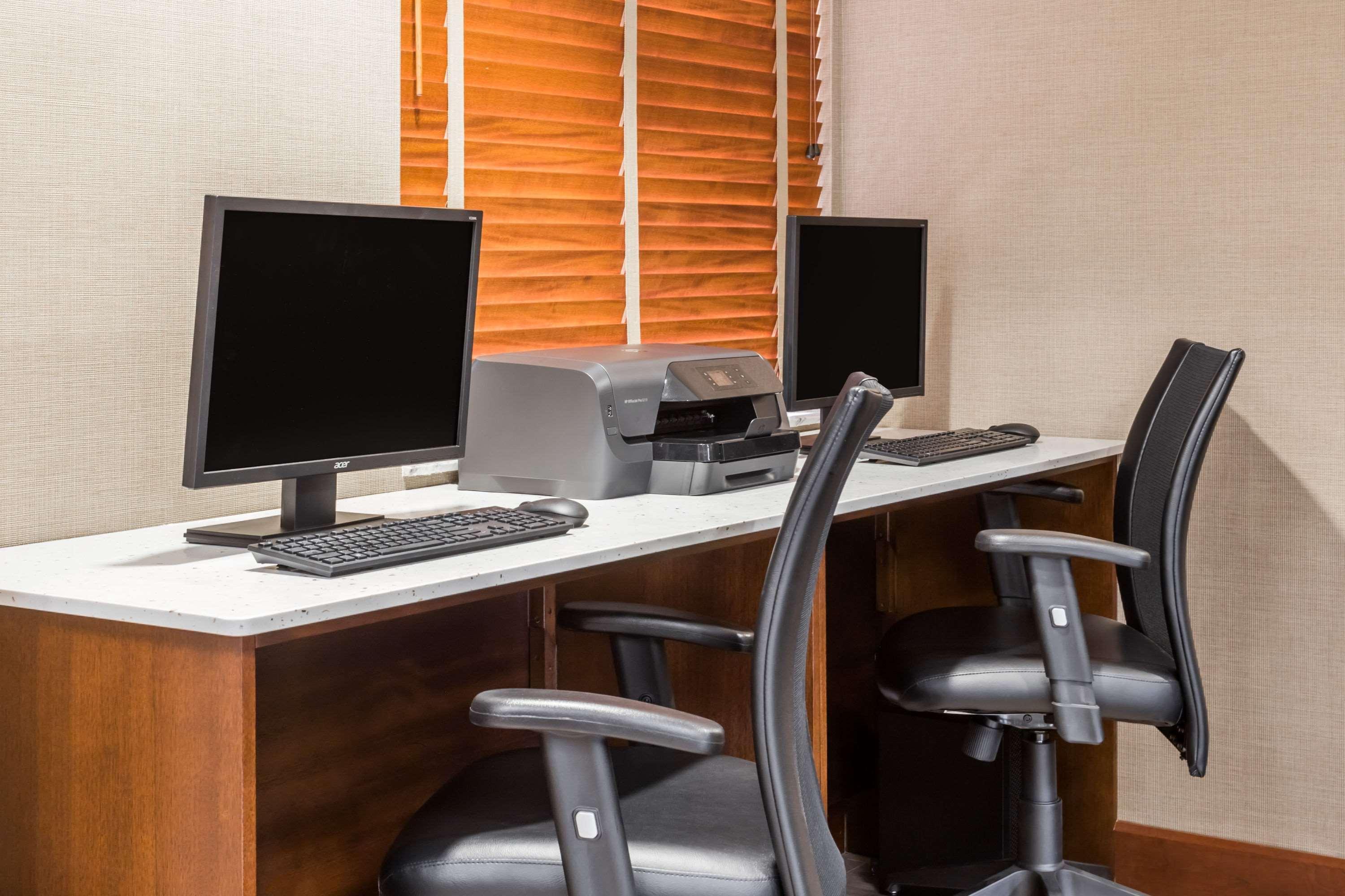 Hawthorn Extended Stay By Wyndham North Naples Eksteriør bilde